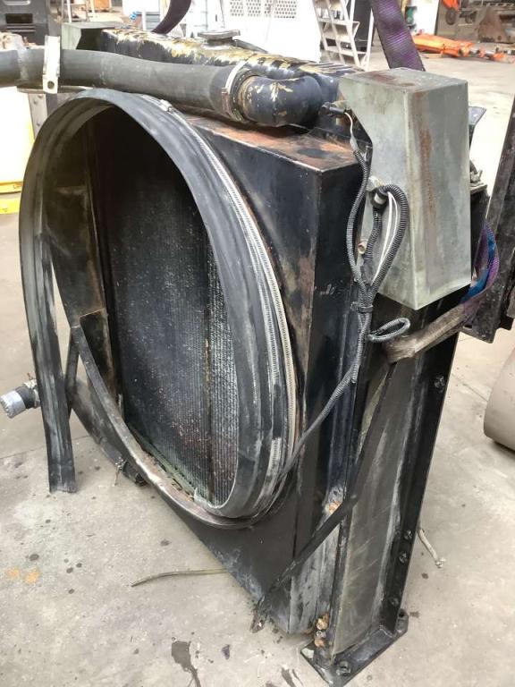 Water radiator for New Holland 385 Photo 3
