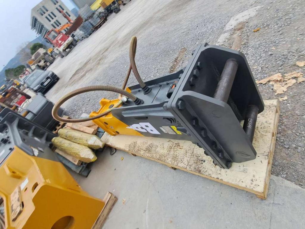 Other manufacturers BAT 140 Photo 15