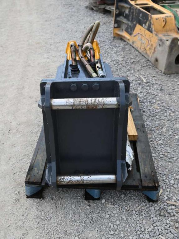 Other manufacturers BAT 140 Photo 25