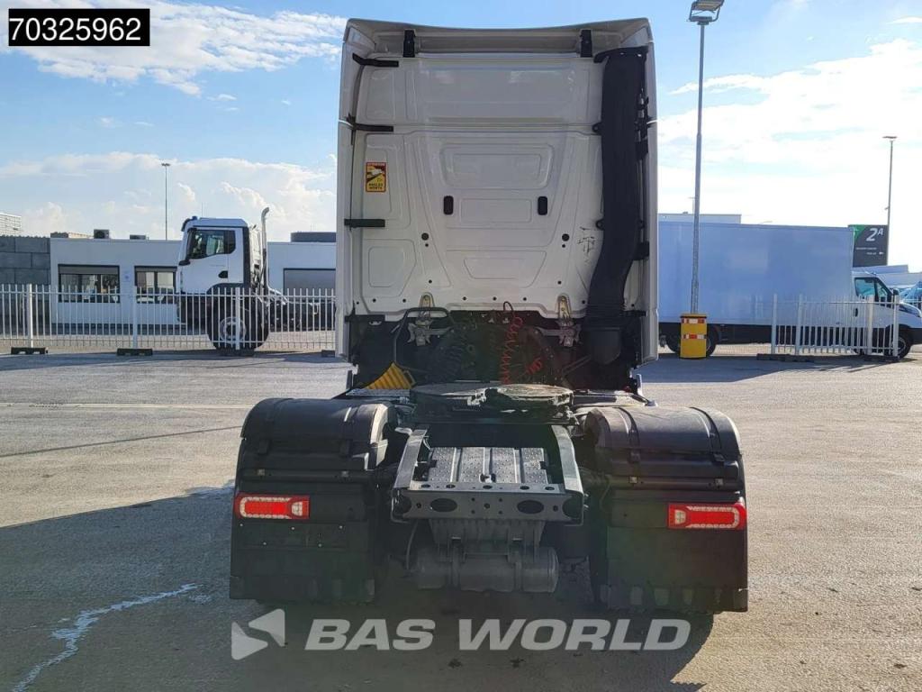 Mercedes-Benz Actros 1845 4X2 BigSpace Retarder 2xTanks Standklima Photo 10
