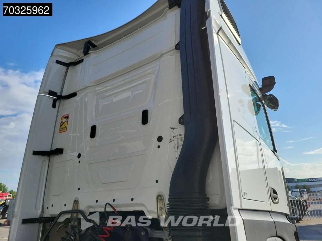 Mercedes-Benz Actros 1845 4X2 BigSpace Retarder 2xTanks Standklima Photo 11