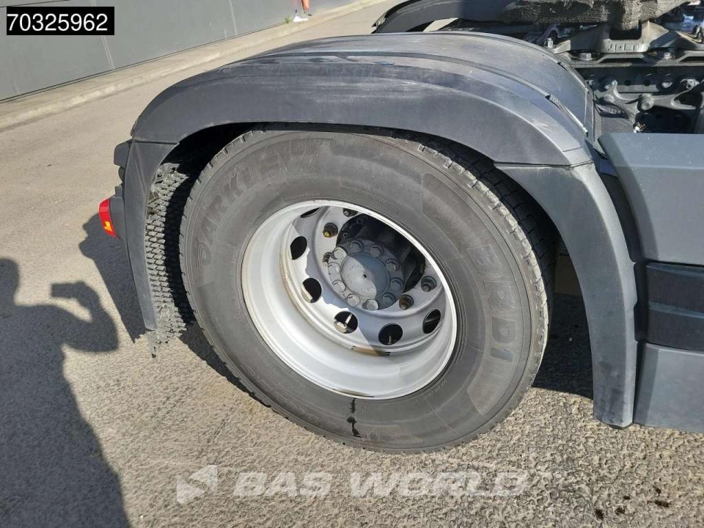 Mercedes-Benz Actros 1845 4X2 BigSpace Retarder 2xTanks Standklima Photo 18