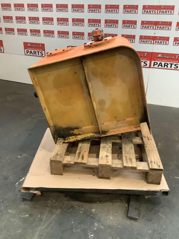 Oil tank for Fiat Hitachi EX 235 Photo 3
