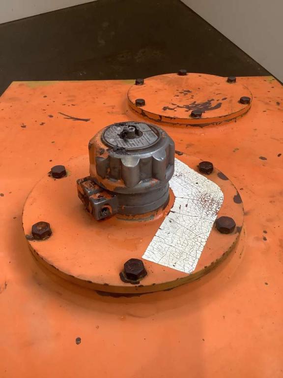 Oil tank for Fiat Hitachi EX 235 Photo 4