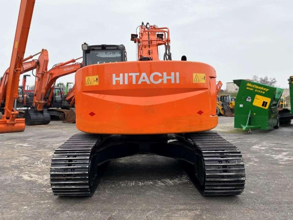 Hitachi ZX225 USBLC Photo 12