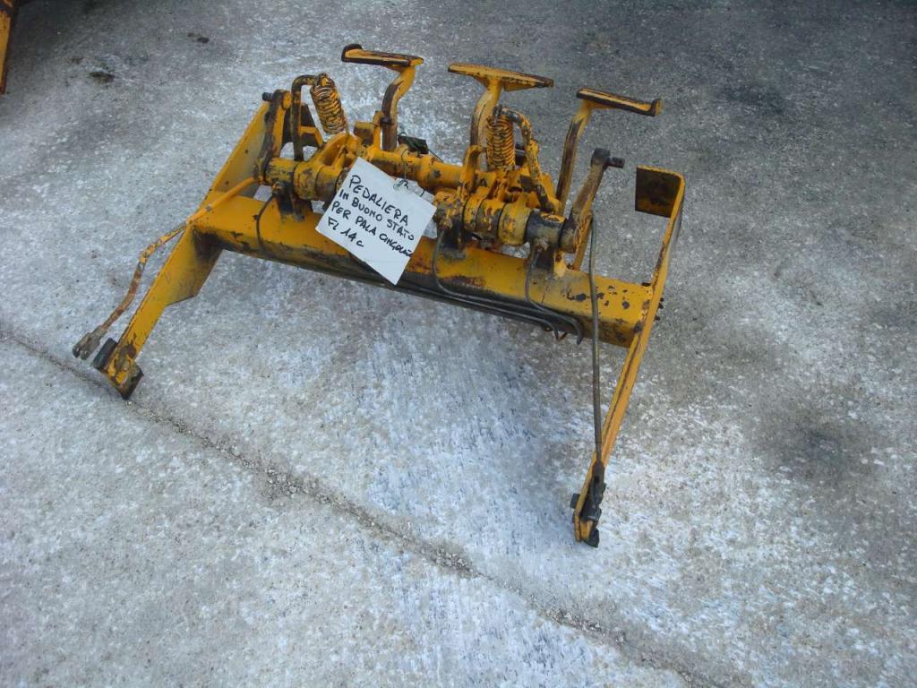 Control Pedals for Fiat Allis FL14C Photo 4