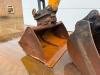 Hyundai HX235 LCR - Extra Bucket / Automatic Greasing Photo 23 thumbnail