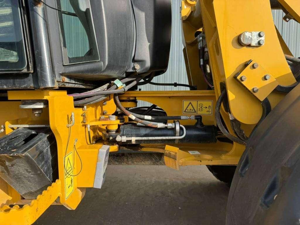 Caterpillar 906M Photo 17