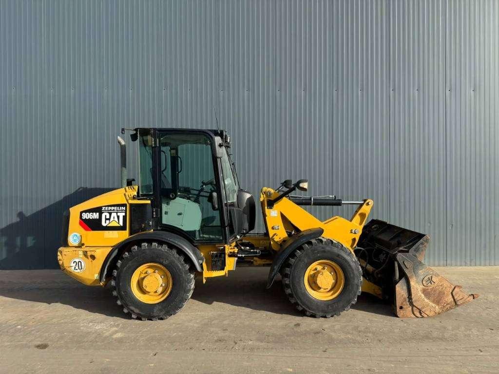 Caterpillar 906M Photo 5