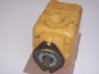 Hydraulic pump for Caterpillar 235 sold by CERVETTI TRACTOR Srl