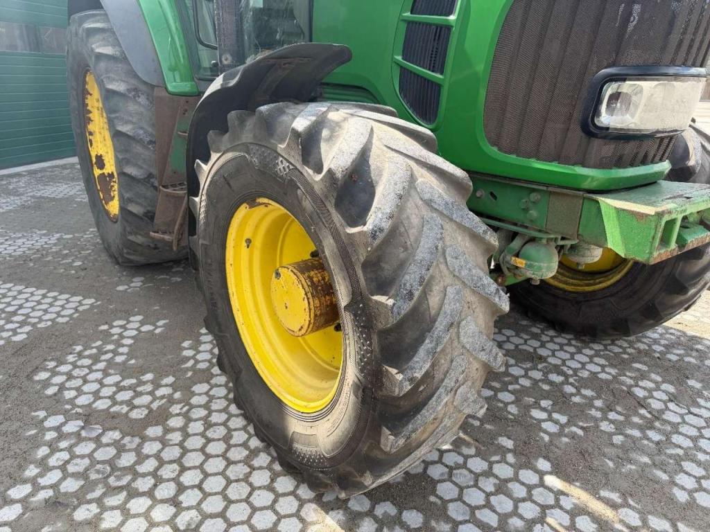 John Deere 7530 PowerQuad Photo 8