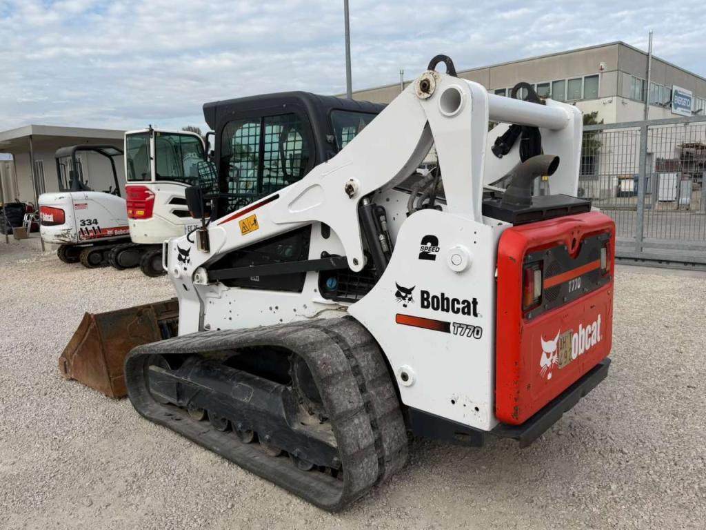 Bobcat T770 Photo 3