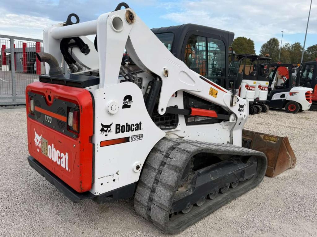 Bobcat T770 Photo 4