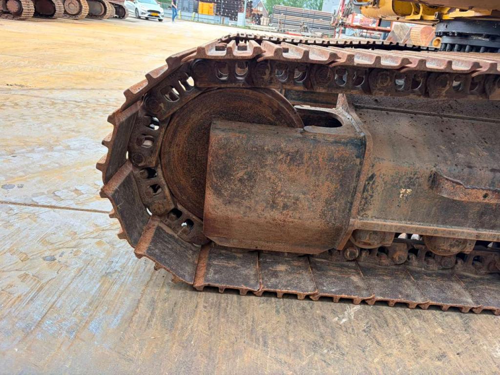 Caterpillar 320FL Photo 14