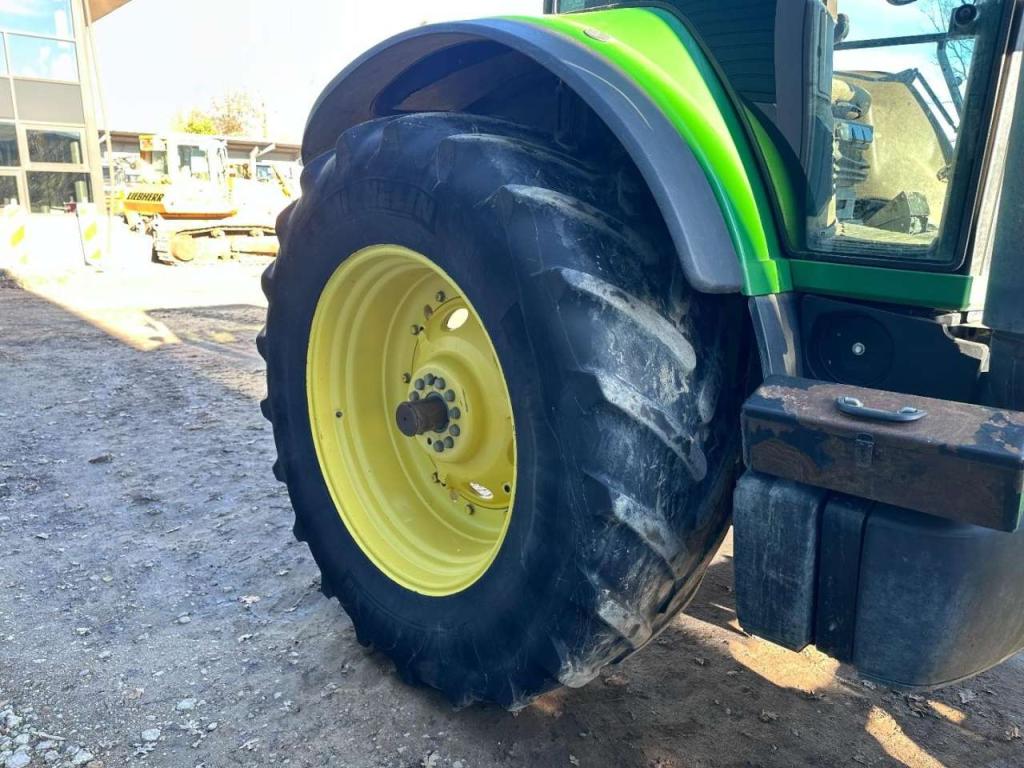 John Deere 8120 Powershift Photo 11