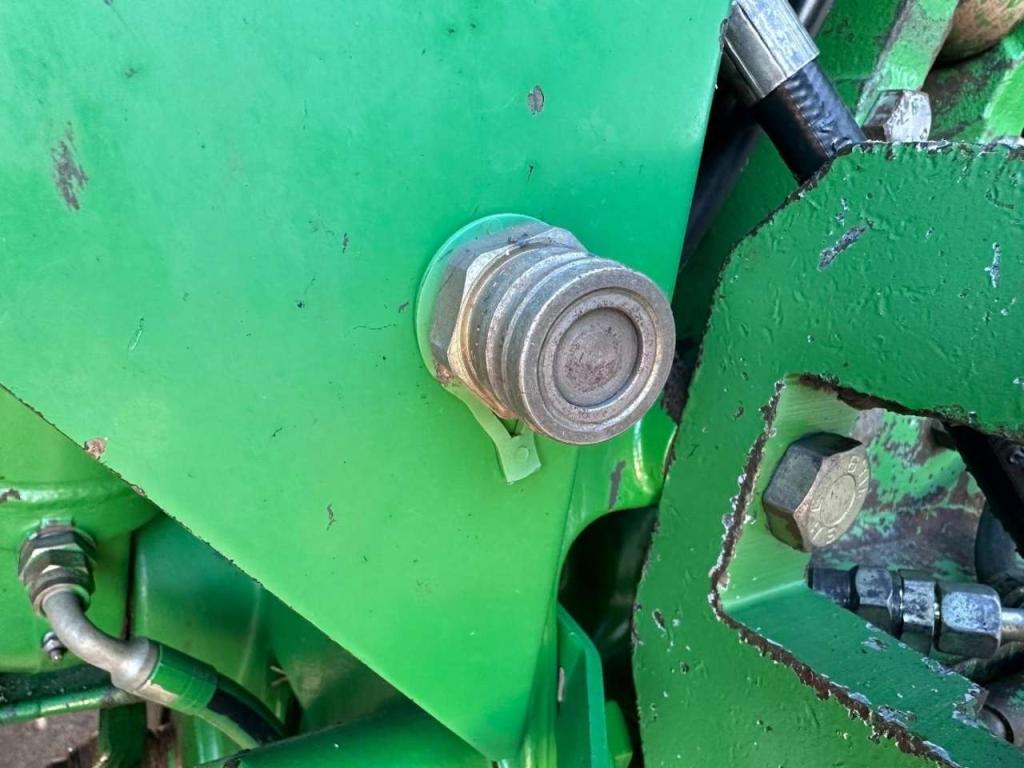 John Deere 8120 Powershift Photo 22