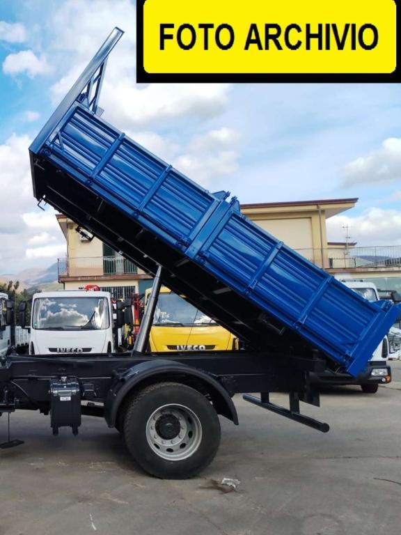 Iveco EUROCARGO 180E32 Photo 2
