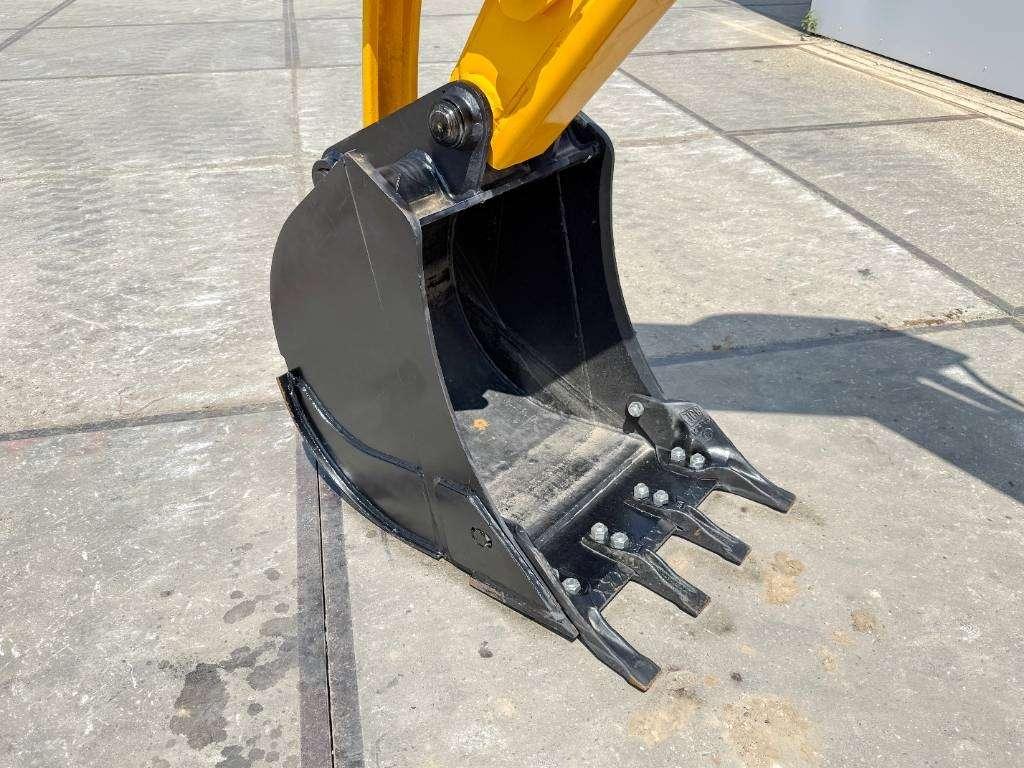 JCB 3DX / 3CX Plus 4WD - New / Unused/ Hammer Lines AC Photo 22