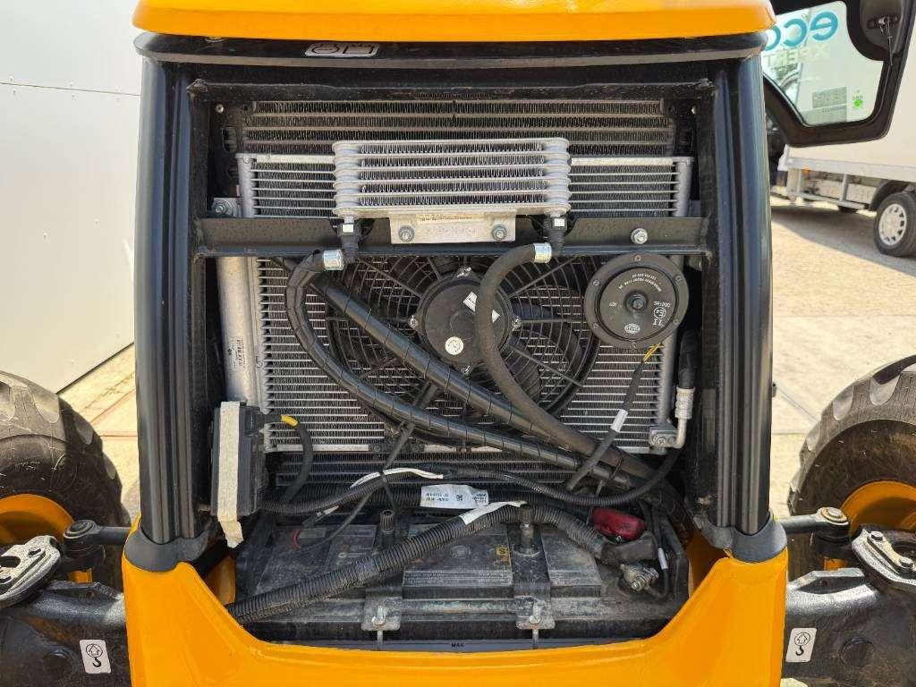 JCB 3DX / 3CX Plus 4WD - New / Unused/ Hammer Lines AC Photo 29