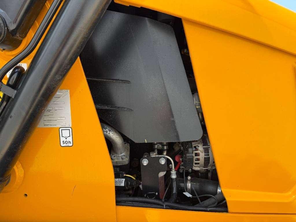 JCB 3DX / 3CX Plus 4WD - New / Unused/ Hammer Lines AC Photo 30