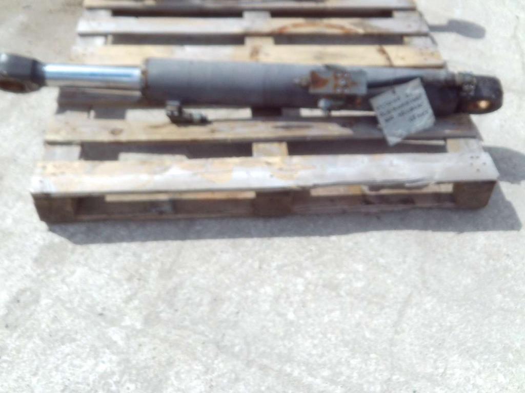 Positioner piston for Mecalac 12MXT Photo 3