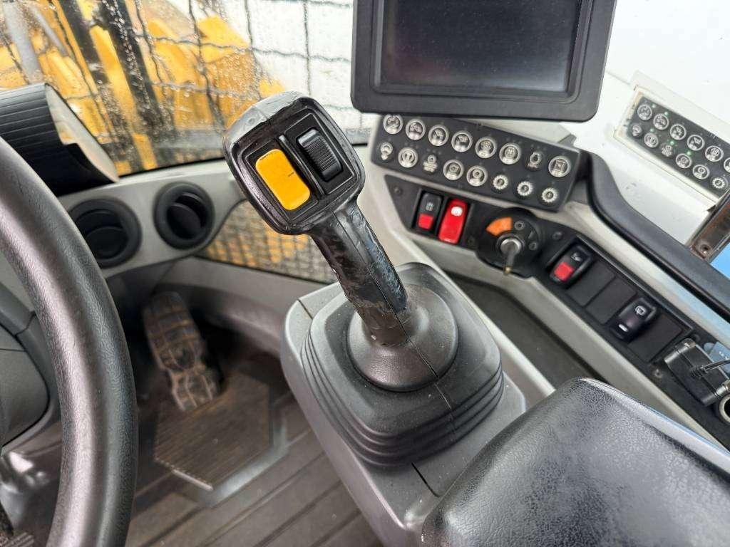 Caterpillar 926M - Dutch Machine / Automatic Greasing Photo 10
