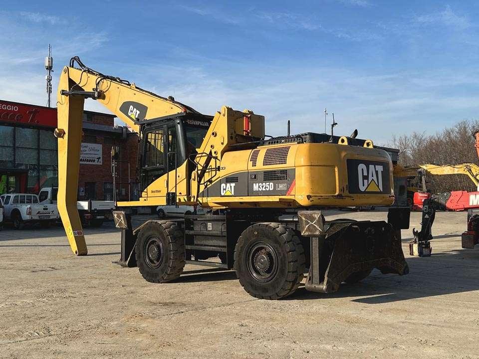 Caterpillar M325D 4X4 Photo 3
