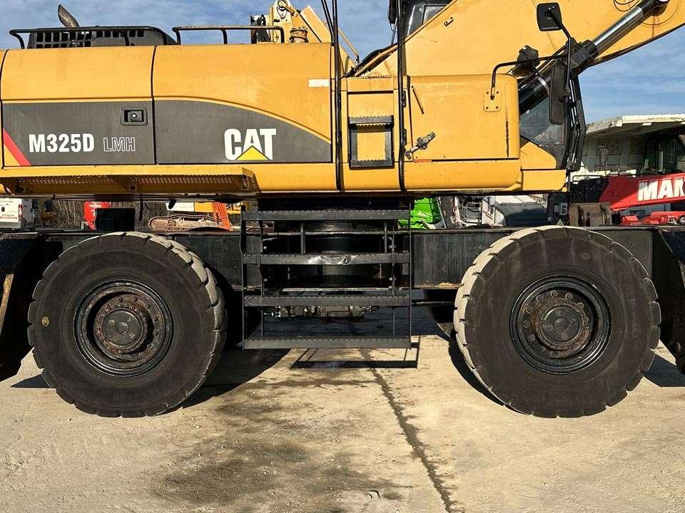 Caterpillar M325D 4X4 Photo 4