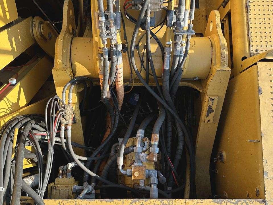 Caterpillar M325D 4X4 Photo 8