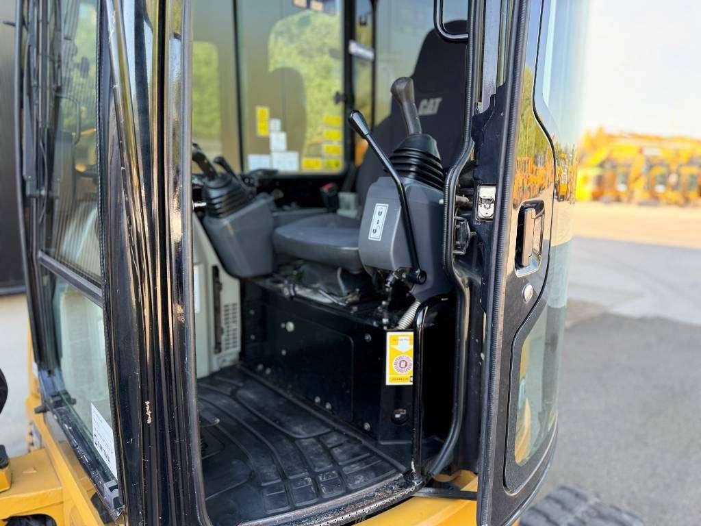 Caterpillar 303.5ECR Photo 24