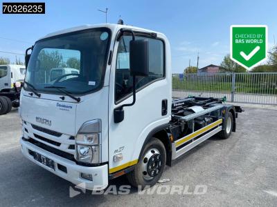 Isuzu M 27 4X2 Photo 1