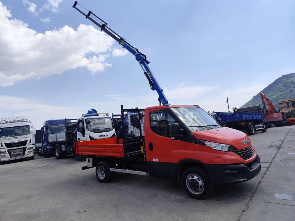 Iveco DAILY 35-120 Photo 15