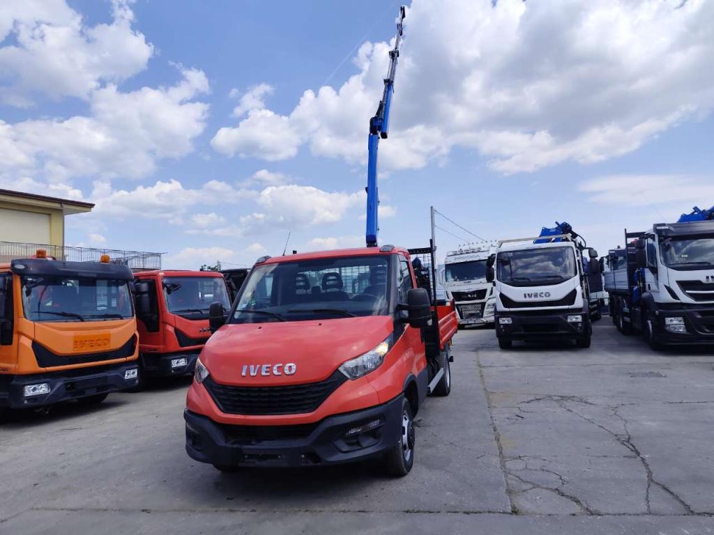 Iveco DAILY 35-120 Photo 20