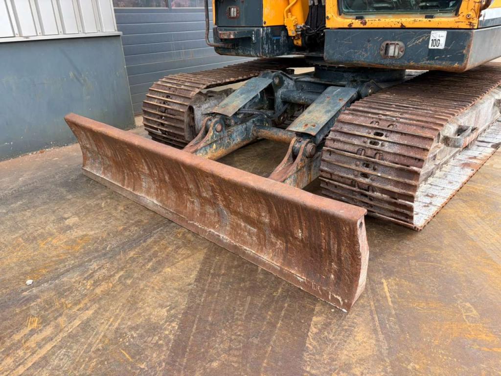 Hyundai R125LCR-9A Photo 12