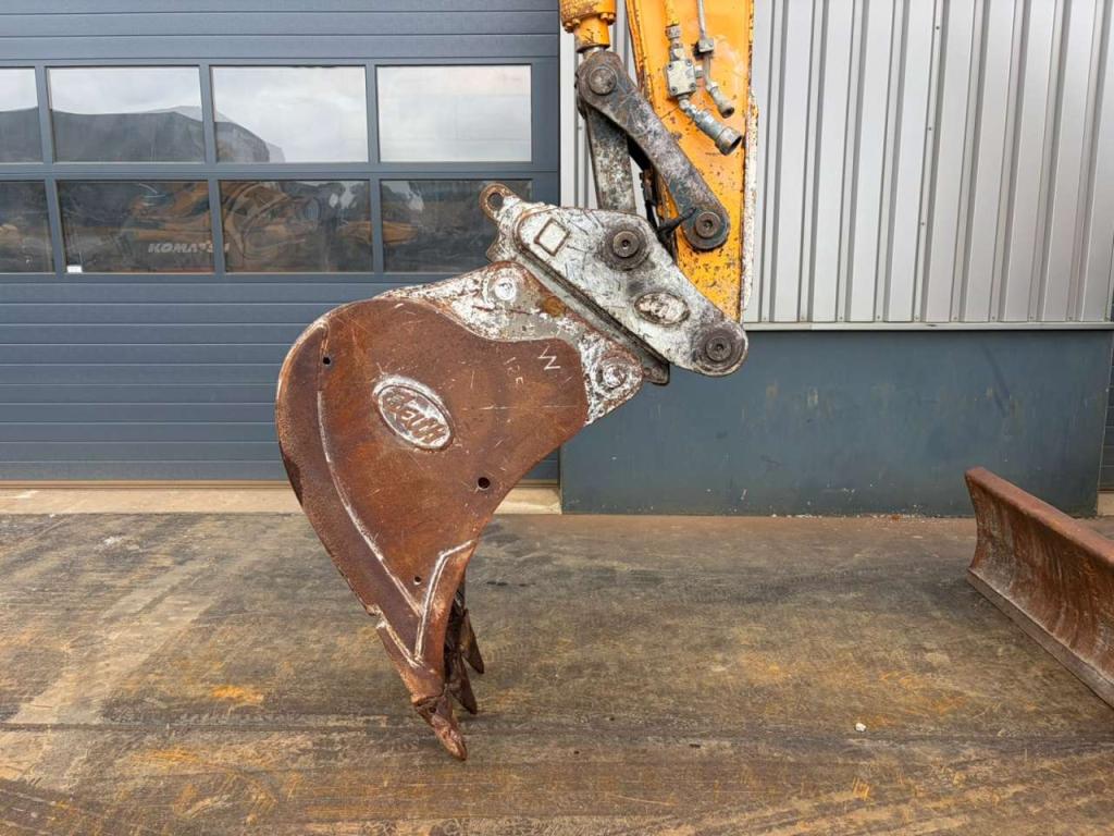 Hyundai R125LCR-9A Photo 13
