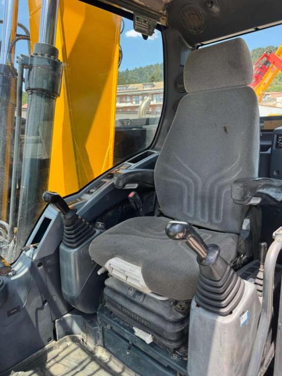 Hyundai ROBEX160LC-7A Photo 5
