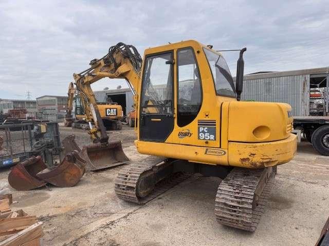 Komatsu PC95 Photo 6
