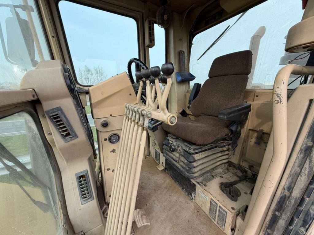 Caterpillar 140H Photo 23