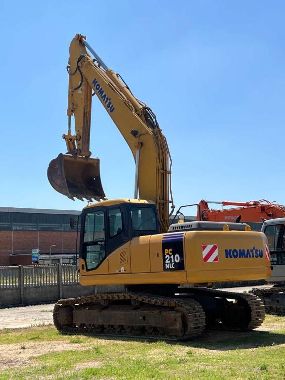 Komatsu PC210NLC-7K Photo 1