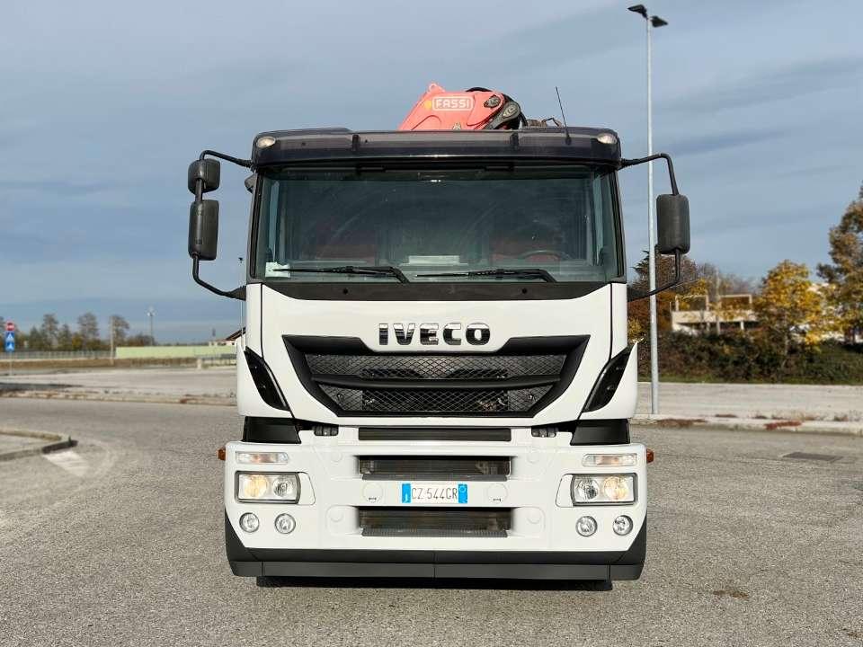 Iveco 350 6X2 Photo 15