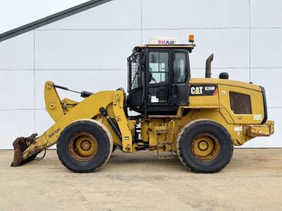 Caterpillar 926M - Dutch Machine / Automatic Greasing sold by Boss Machinery
