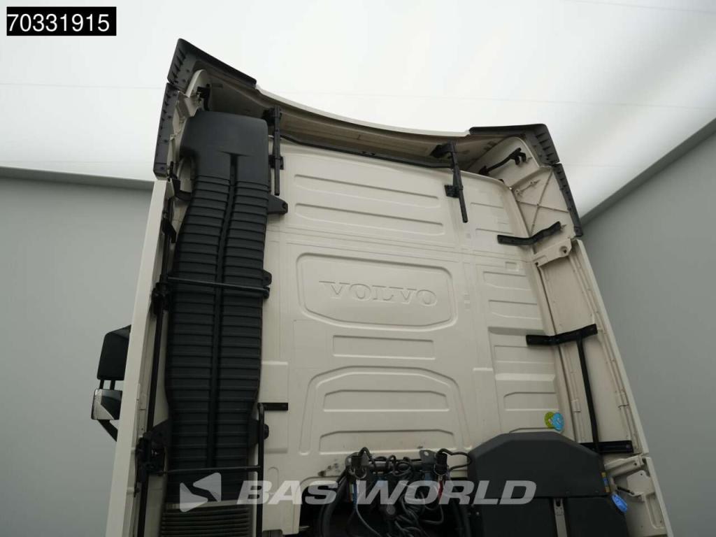 Volvo FH 460 4X2 Retarder 2x Tanks 90% Tyres! Photo 16