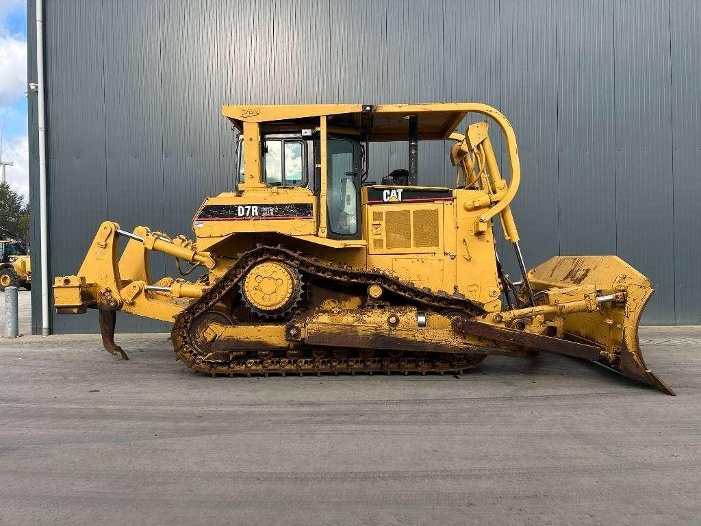 Caterpillar D7R II Photo 19