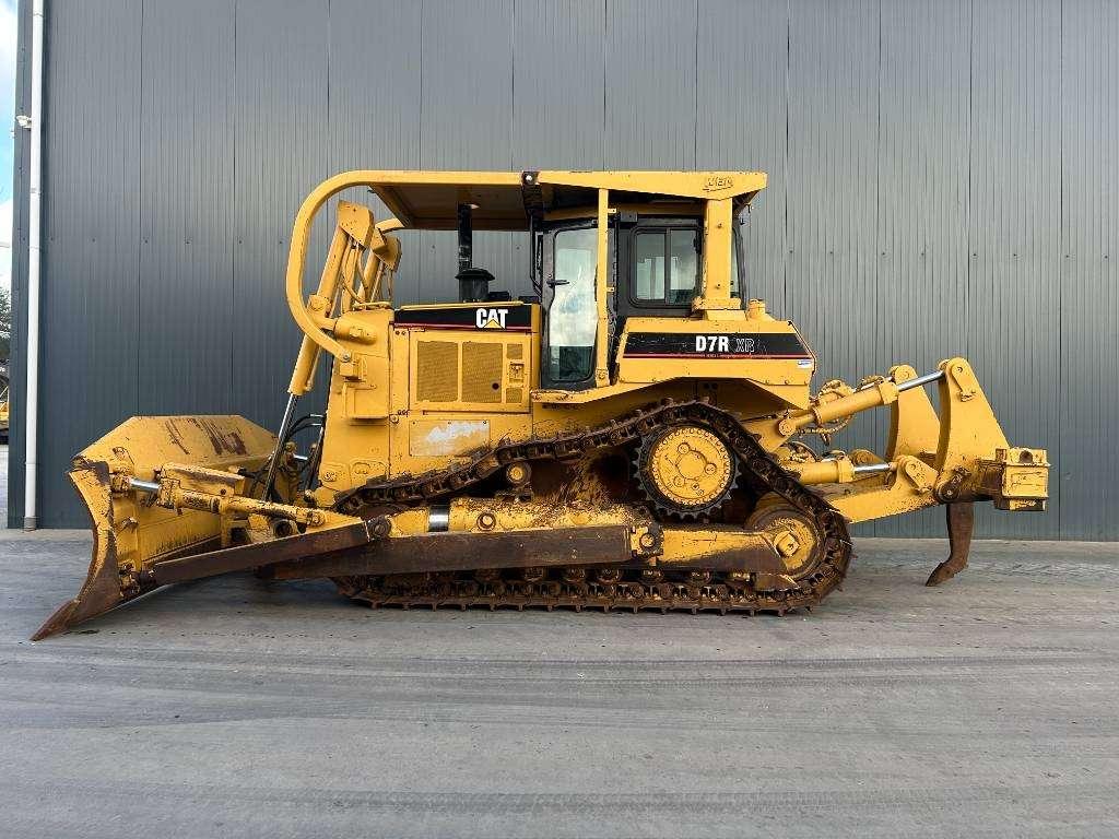 Caterpillar D7R II Photo 6