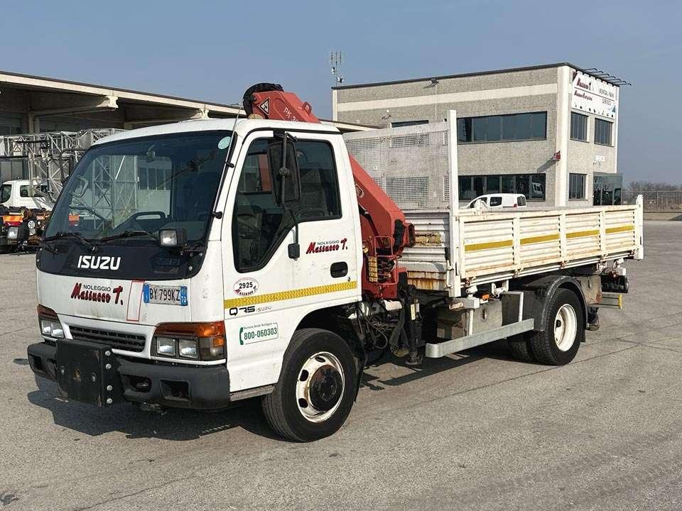 Isuzu NQR75 4X2 Photo 1