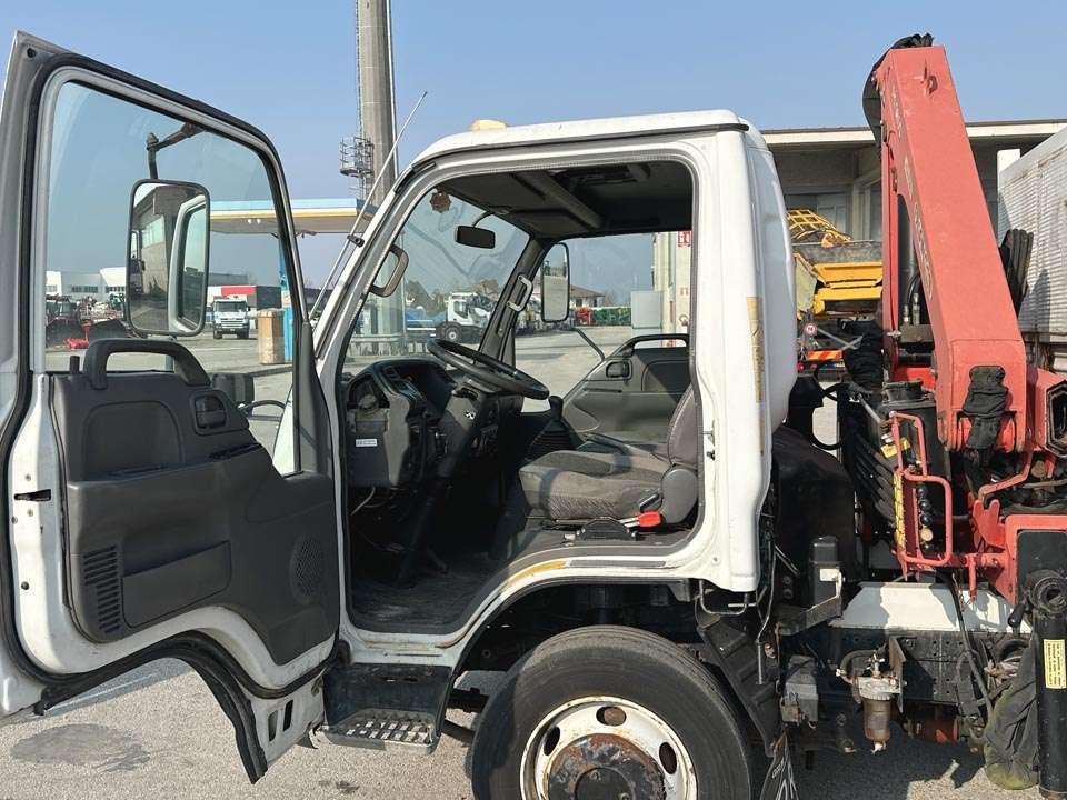 Isuzu NQR75 4X2 Photo 10