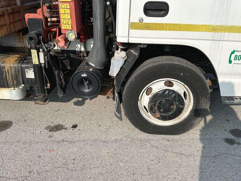 Isuzu NQR75 4X2 Photo 4