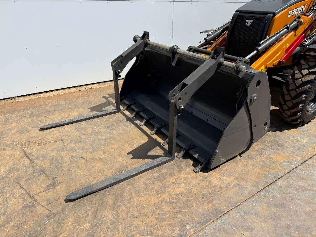 Case 570SV - 6/1 Bucket / Telescopic Boom / Airco Photo 11