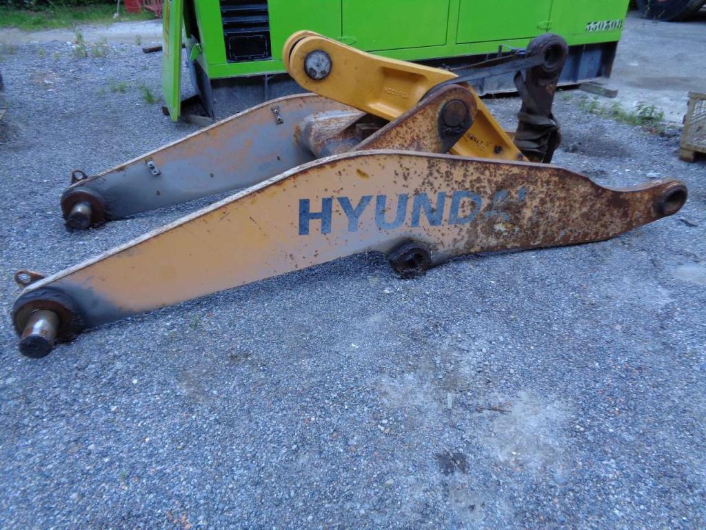 Arm for loaders for Hyundai 770-7A Photo 1