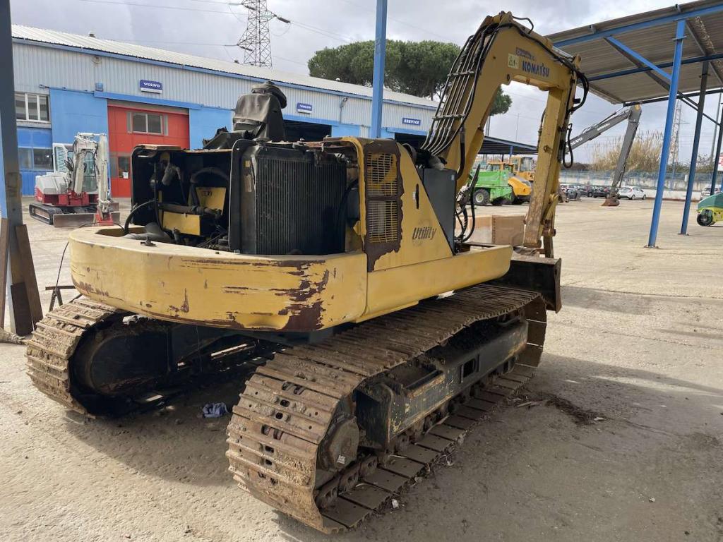 Komatsu PC110R Photo 11